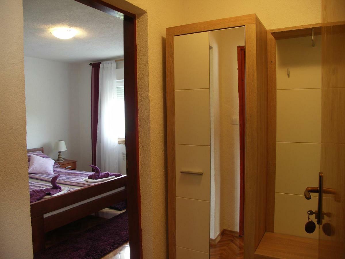Apartments Zegarac House Korenica Kültér fotó